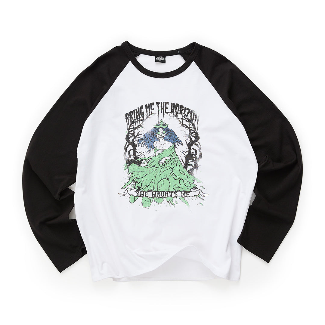She Haunts Me Longsleeve
